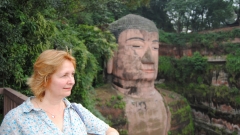 Az óriás Buddha szobornál, Leshan, Kína, 2012