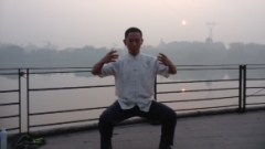 Liu Yuantong mester, Hunyuan Csi Gyógyítói tanfolyam, reggeli gyakorlás, Meishan, Kína, 2012